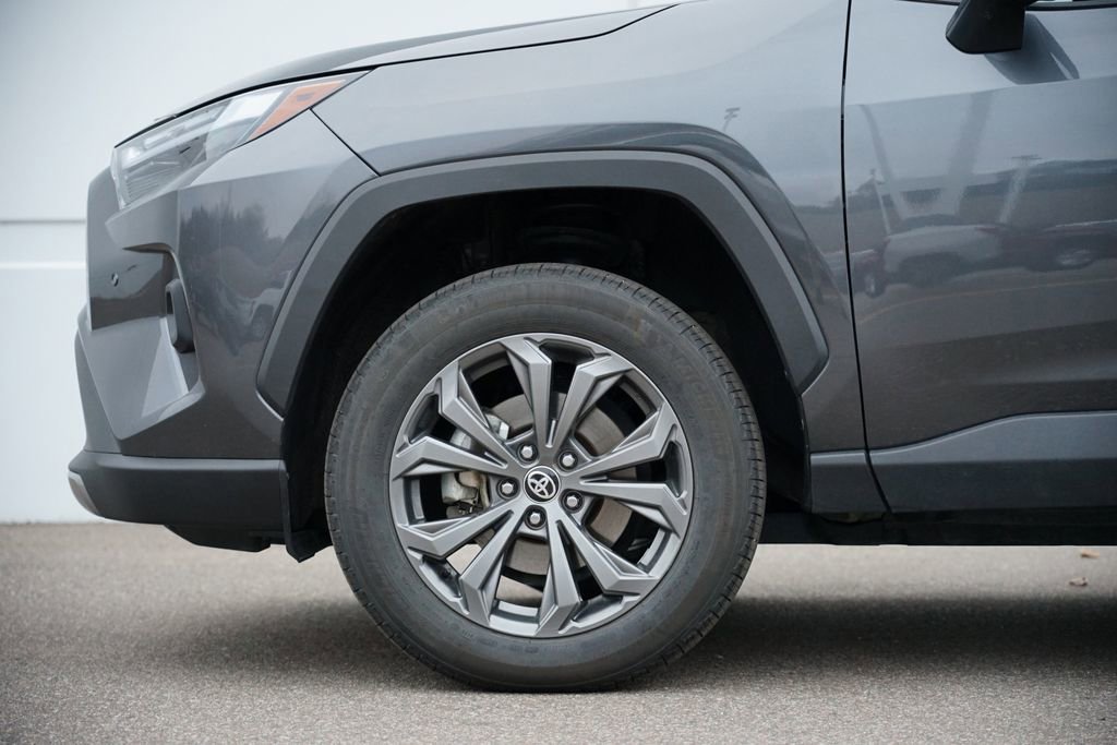 Used 2023 Toyota RAV4 Limited image 11