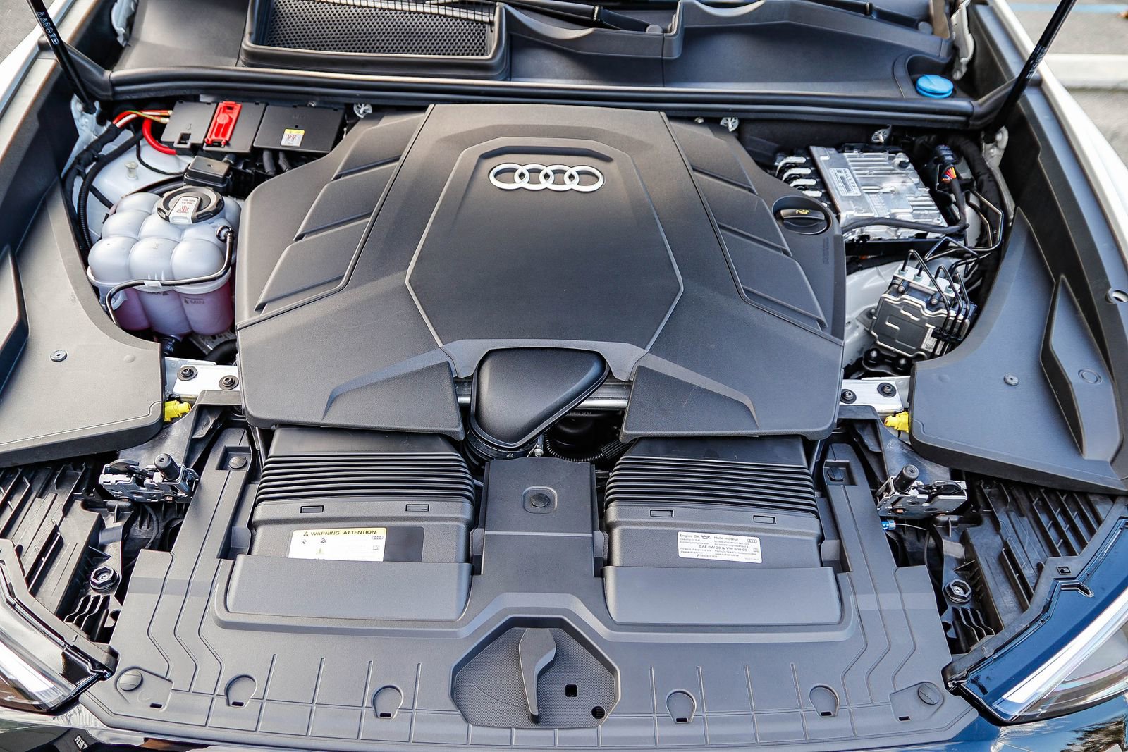 Certified 2025 Audi Q8 Premium w/ Black Optic Package image 30