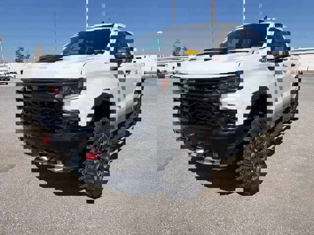 Used 2024 Chevrolet Silverado 1500 ZR2 image 3