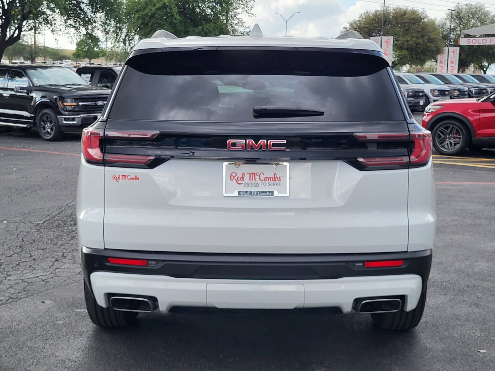 Used 2025 GMC Acadia Elevation FWD image 5