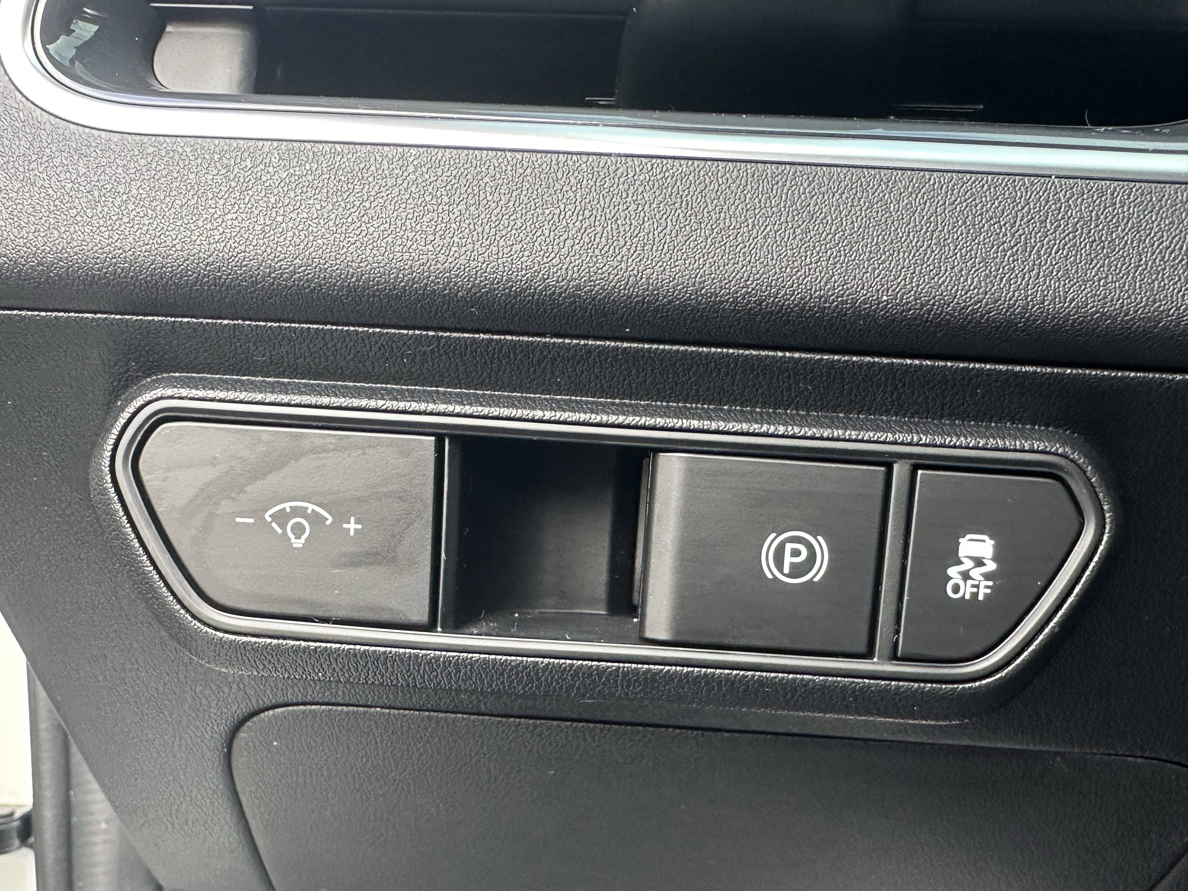 Used 2025 Kia K4 EX image 32