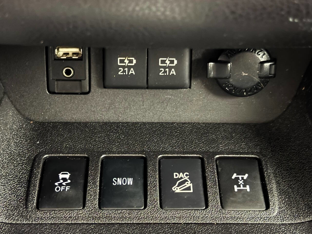 Used 2017 Toyota Highlander XLE image 42
