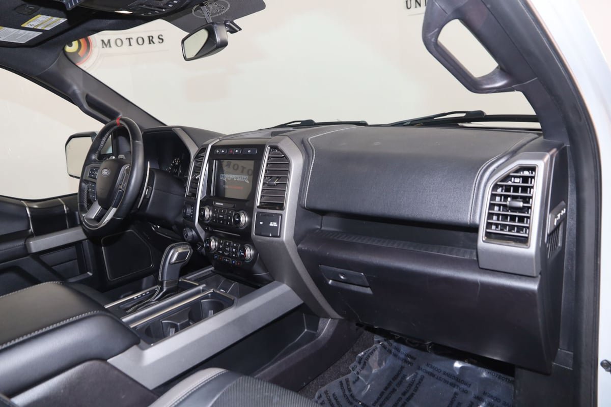 Used 2017 Ford F150 Raptor w/ Equipment Group 802A Luxury AWD/4WD image 48