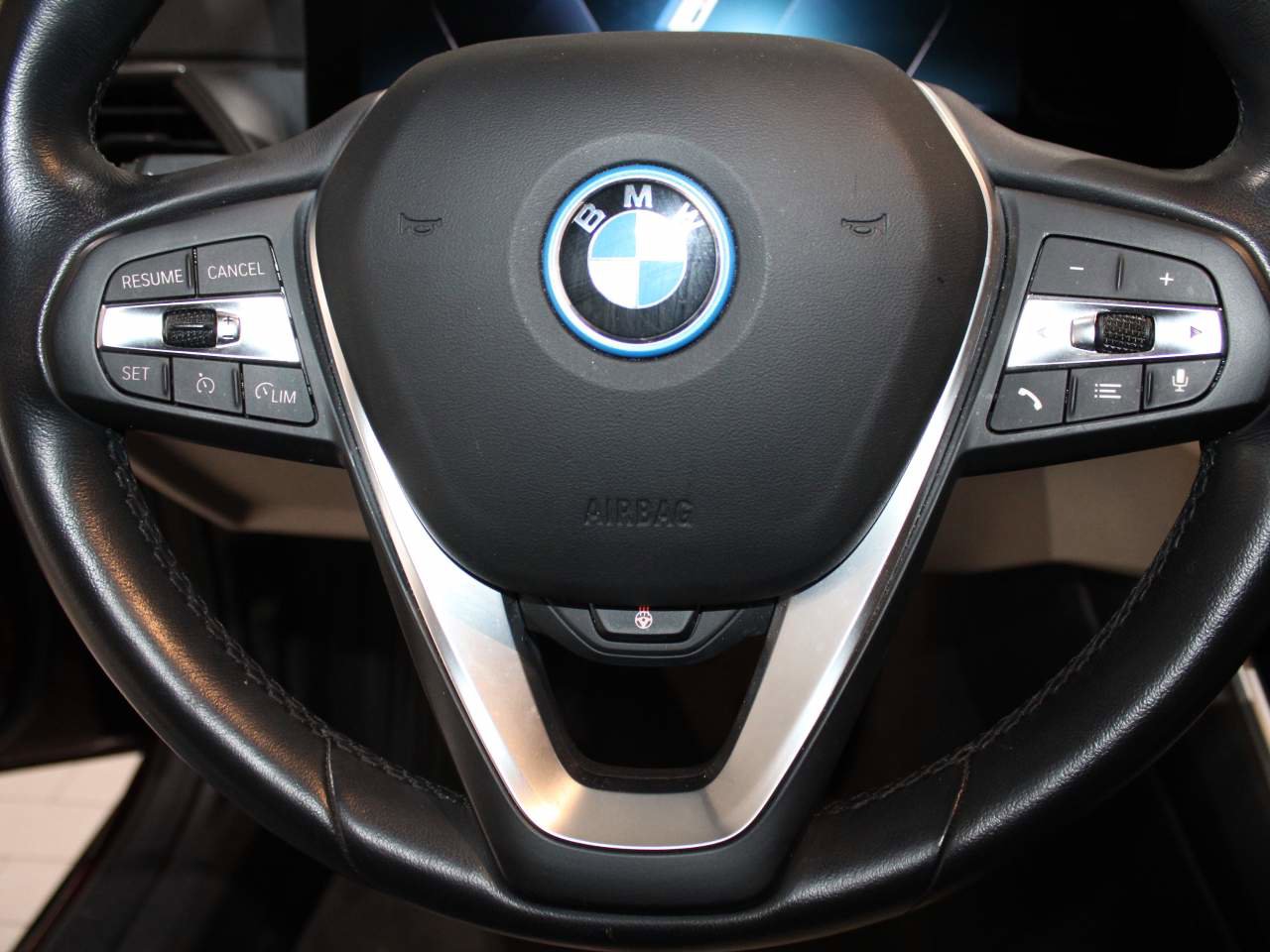 Used 2023 BMW i4 eDrive35 w/ Premium Package RWD image 22