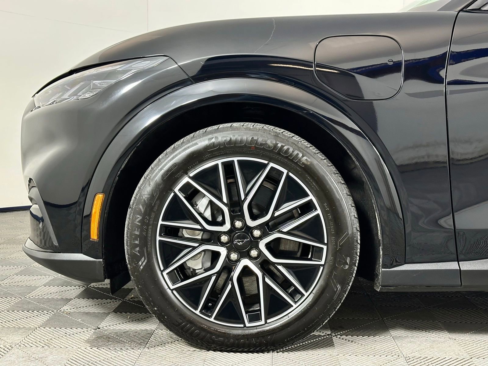 Used 2025 Ford Mustang Mach-E Premium image 9