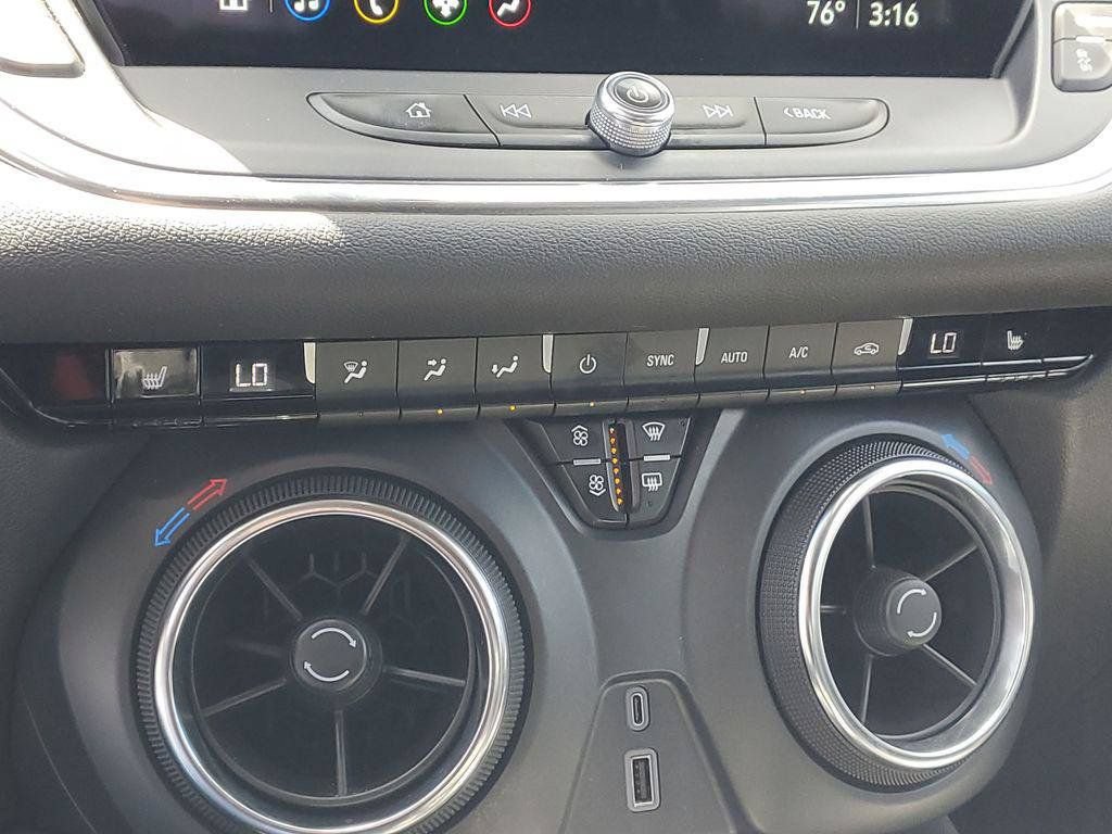 Certified 2023 Chevrolet Blazer LT w/ Convenience Package FWD image 16