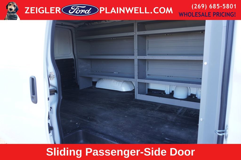 Used 2021 Chevrolet Express 2500 w/ Driver Convenience Package image 5