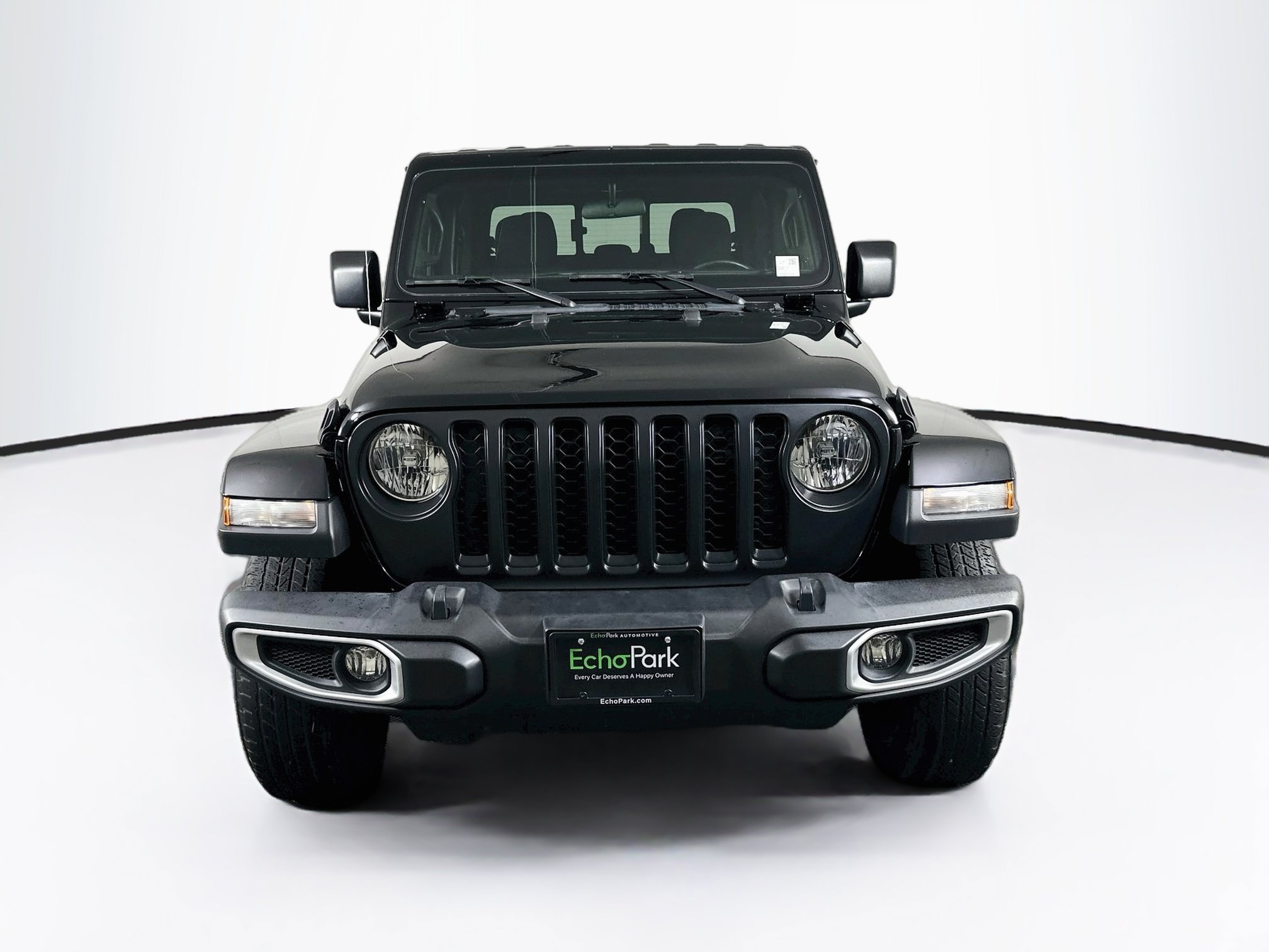 Used 2023 Jeep Gladiator Sport AWD/4WD image 2