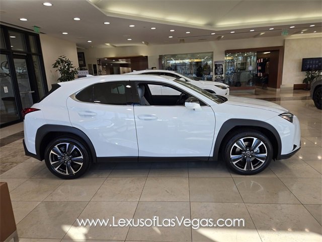 New 2026 Lexus UX 300h FWD image 3