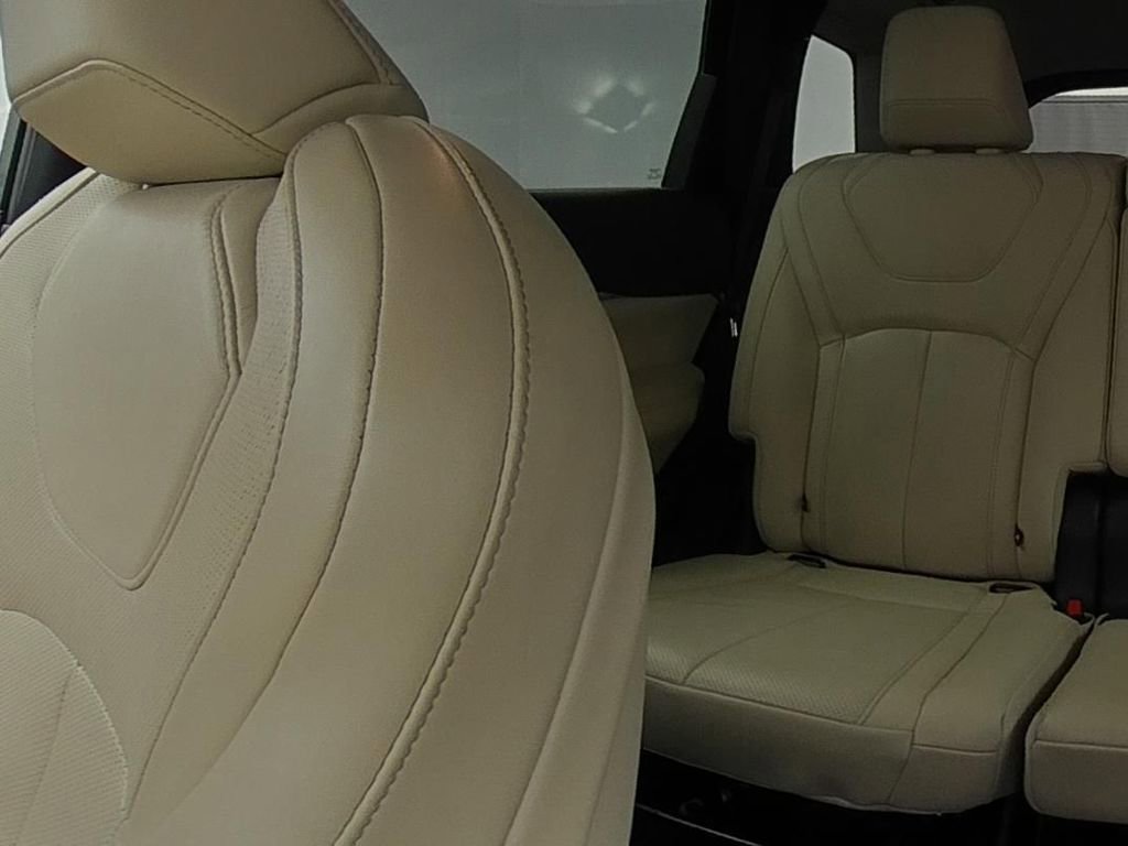 Certified 2023 INFINITI QX60 Luxe w/ Cargo Package AWD/4WD image 17
