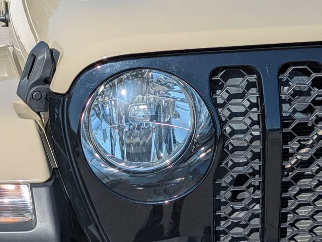 Used 2022 Jeep Gladiator Sport AWD/4WD image 10