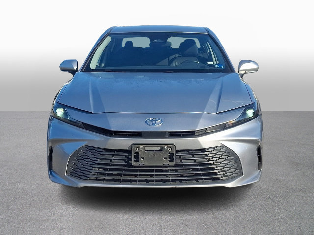 Used 2025 Toyota Camry LE FWD image 2