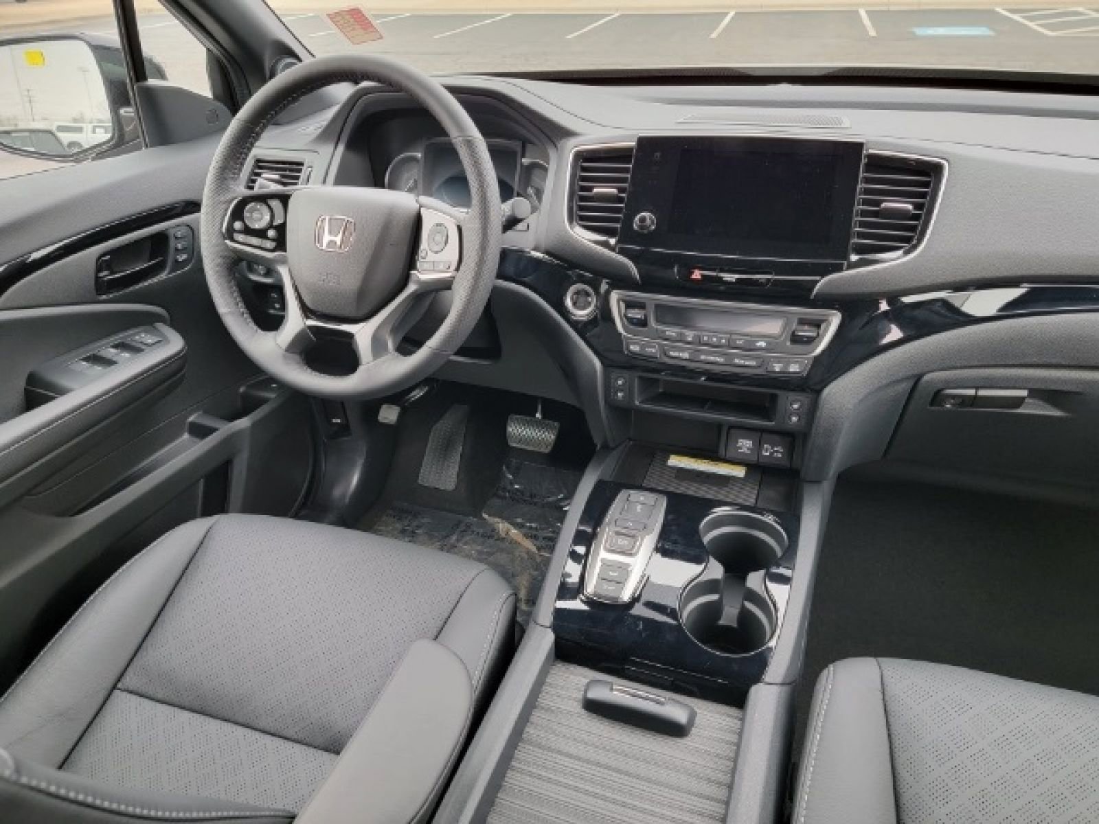 Used 2023 Honda Passport Elite image 16