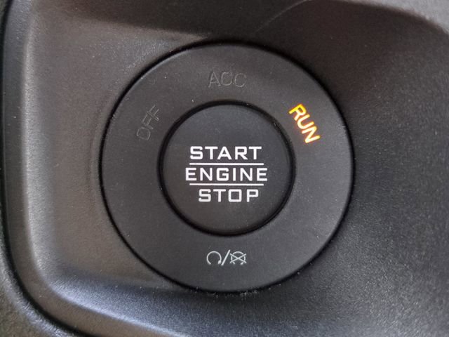 Used 2025 Jeep Wrangler Sport S image 25