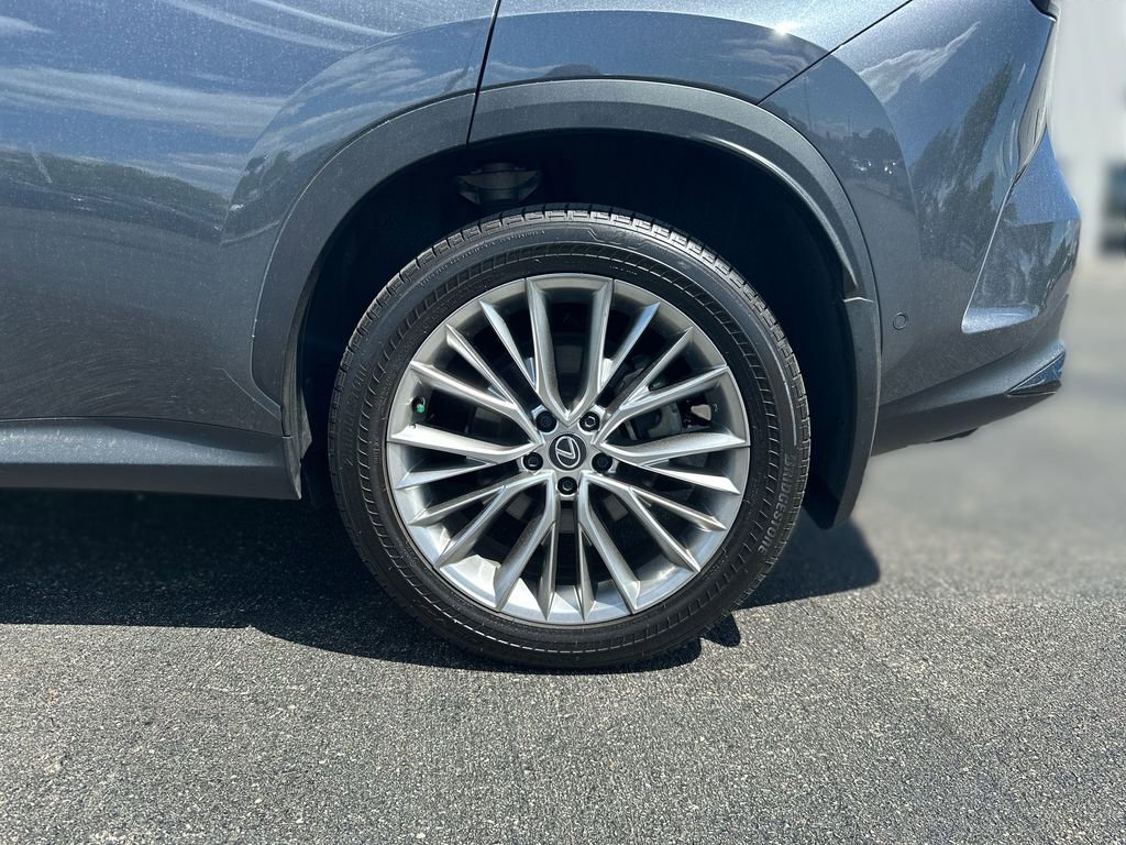 Used 2024 Lexus NX 350h AWD w/ Vision Package image 18