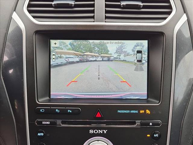 Used 2018 Ford Explorer Platinum AWD/4WD image 14