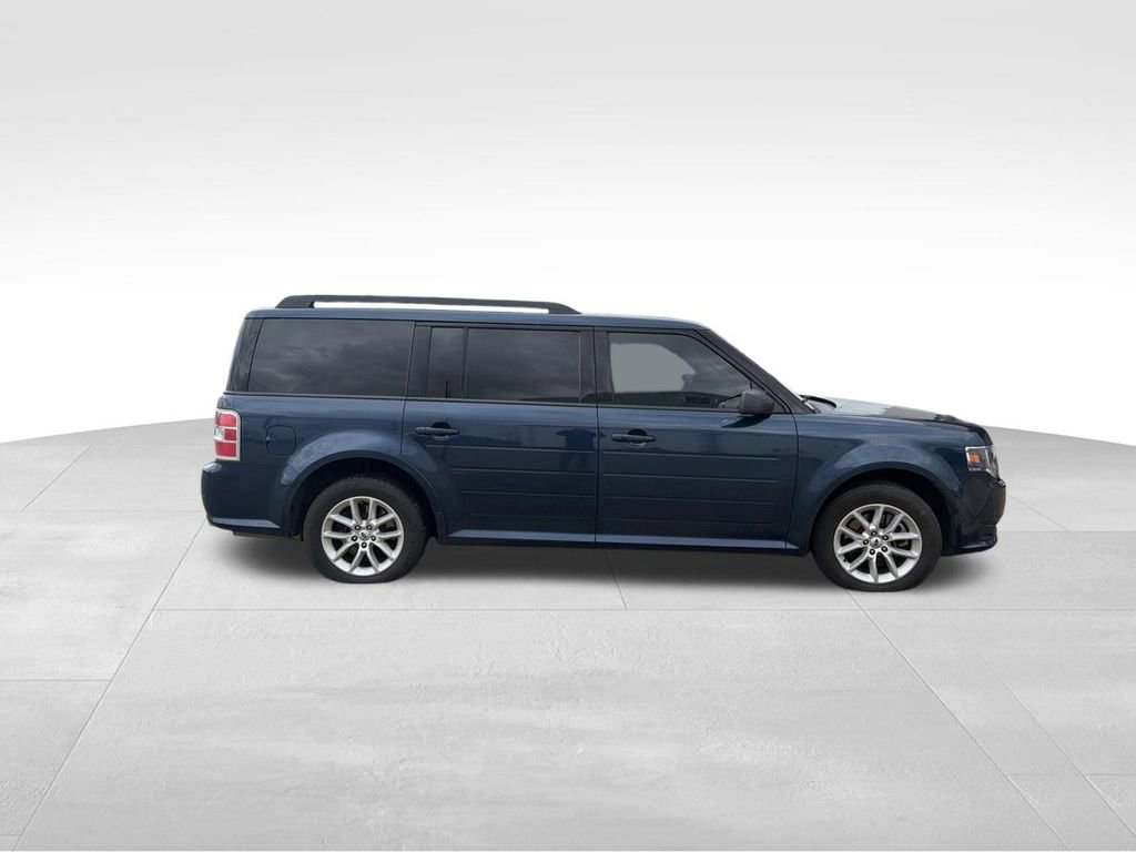 Used 2017 Ford Flex SE image 8