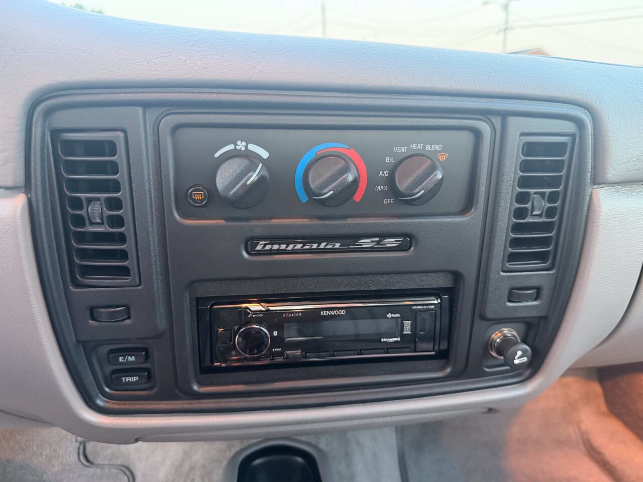 Used 1996 Chevrolet Impala SS RWD image 42