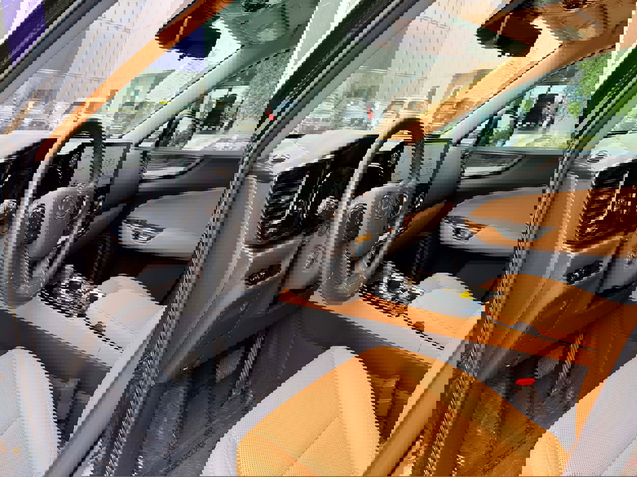 Used 2024 Lexus NX 350h AWD image 11