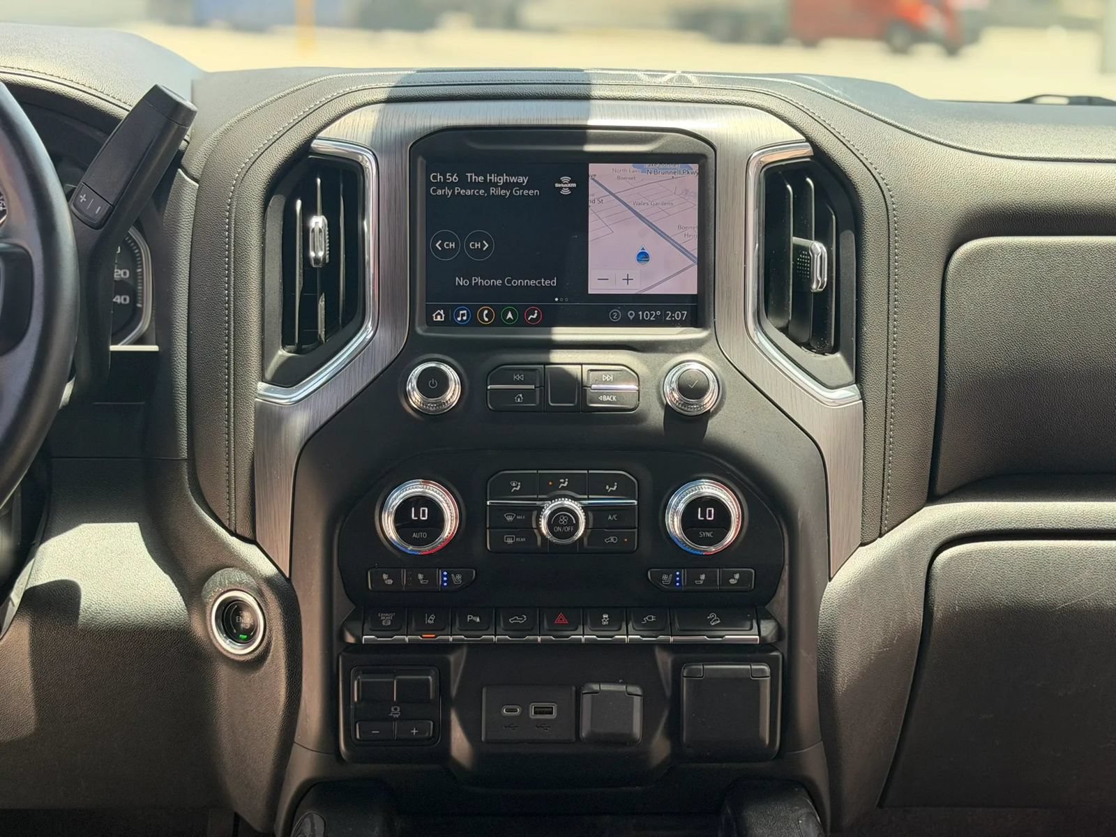 Used 2020 GMC Sierra 2500 Denali w/ Denali Ultimate Package AWD/4WD image 34