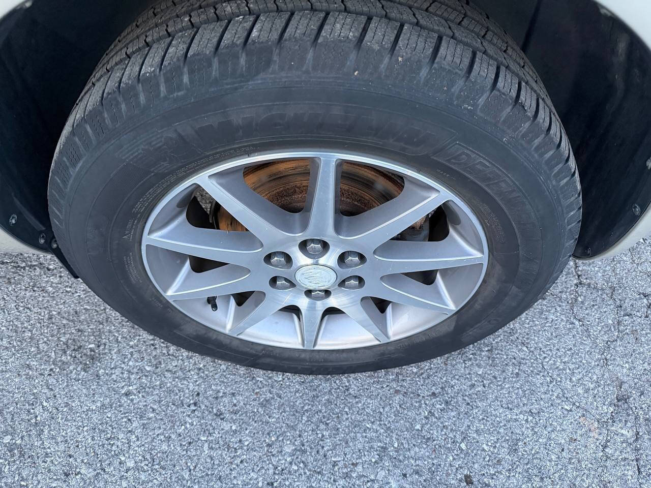Used 2014 Buick Enclave Leather AWD/4WD image 35