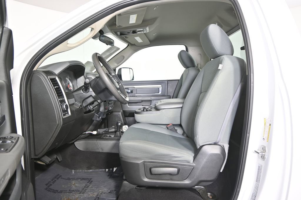 Used 2018 RAM 2500 Tradesman w/ Chrome Appearance Group image 21