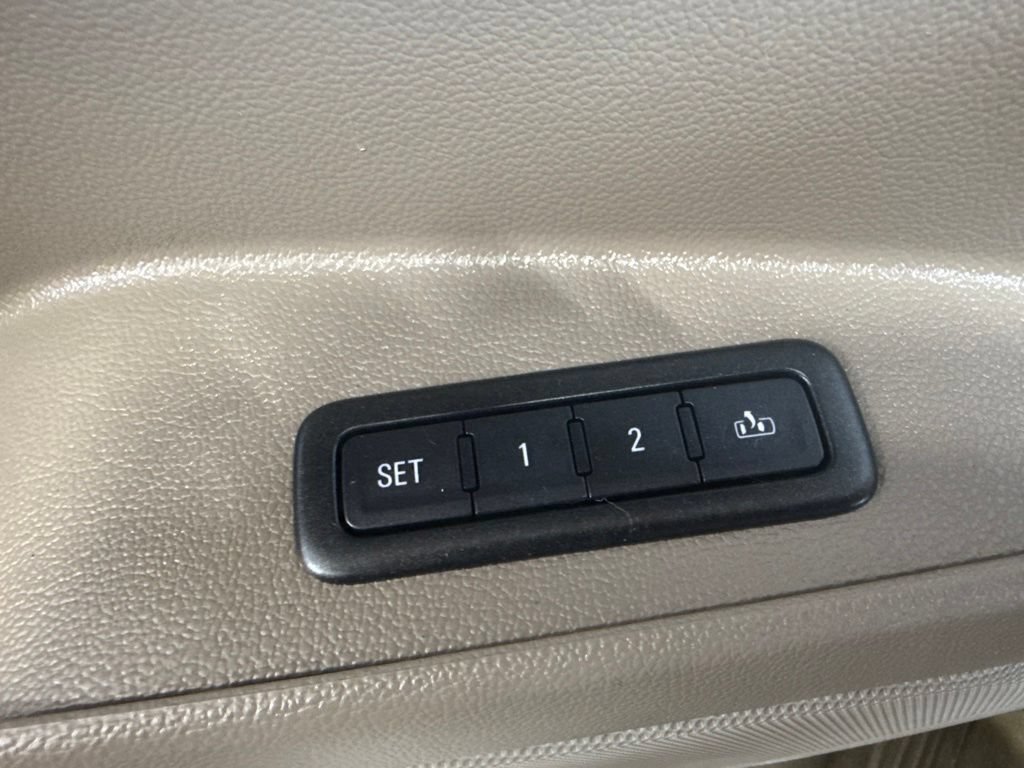 Used 2016 GMC Yukon SLT w/ HD Trailering Package RWD image 25