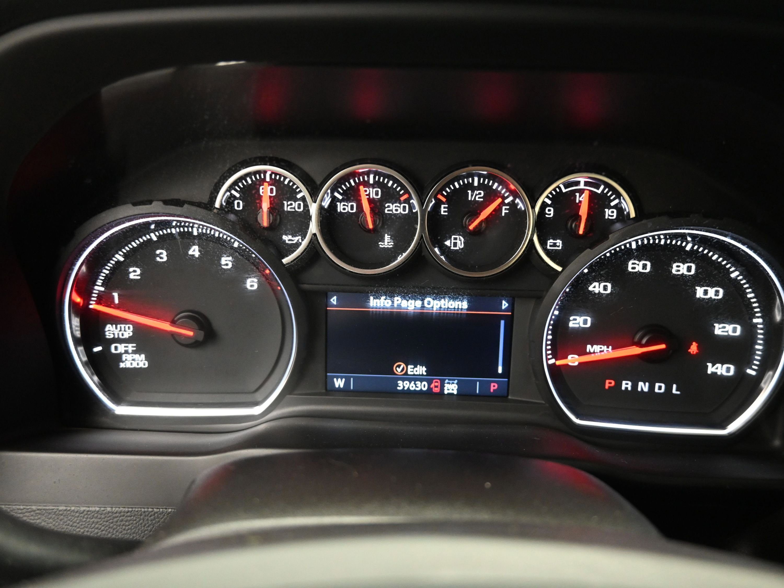 Used 2022 Chevrolet Silverado 1500 LT AWD/4WD image 13