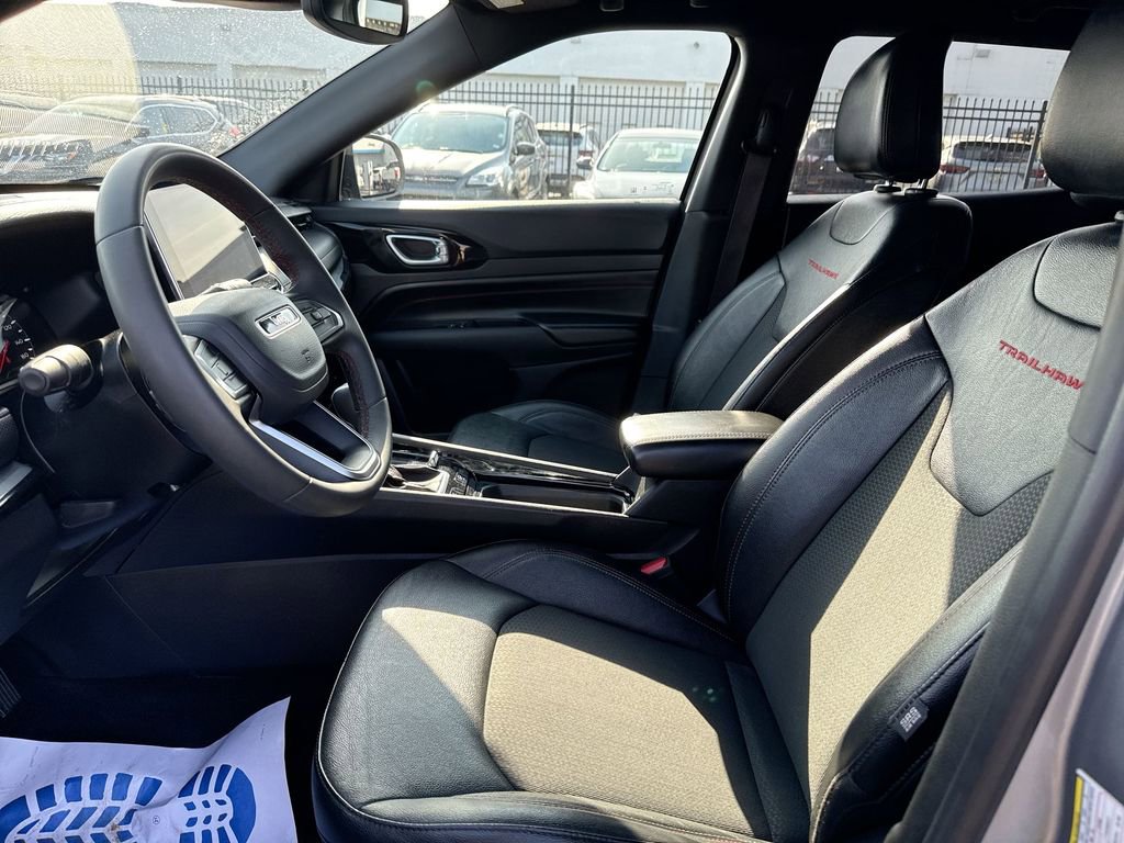 Used 2024 Jeep Compass Trailhawk image 22