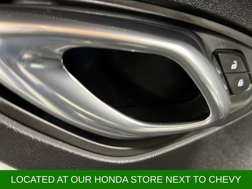 Used 2021 Chevrolet Camaro LT w/ RS Package image 11