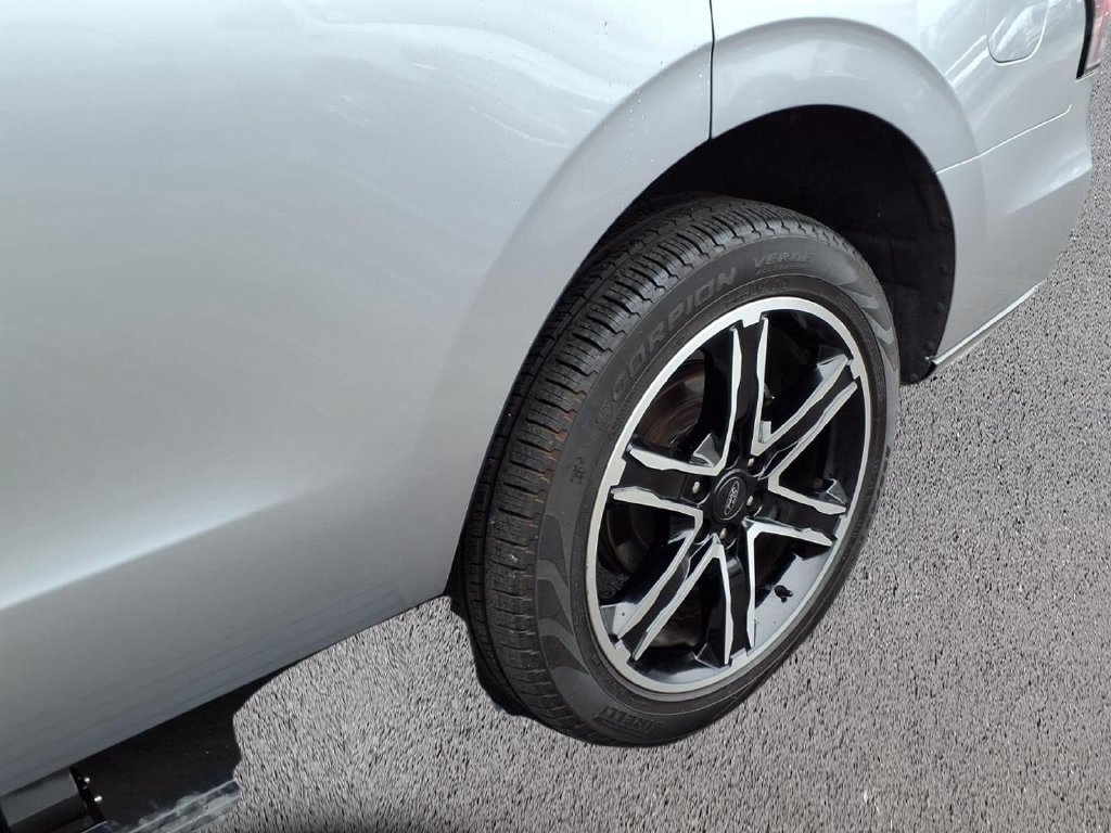 Used 2021 Ford Expedition Limited AWD/4WD image 32