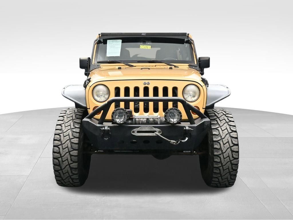 Used 2013 Jeep Wrangler Unlimited Rubicon w/ Connectivity Group AWD/4WD image 8