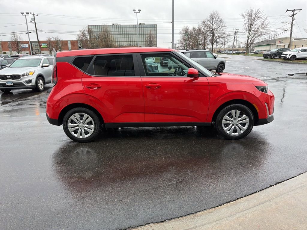 Certified 2023 Kia Soul LX image 5