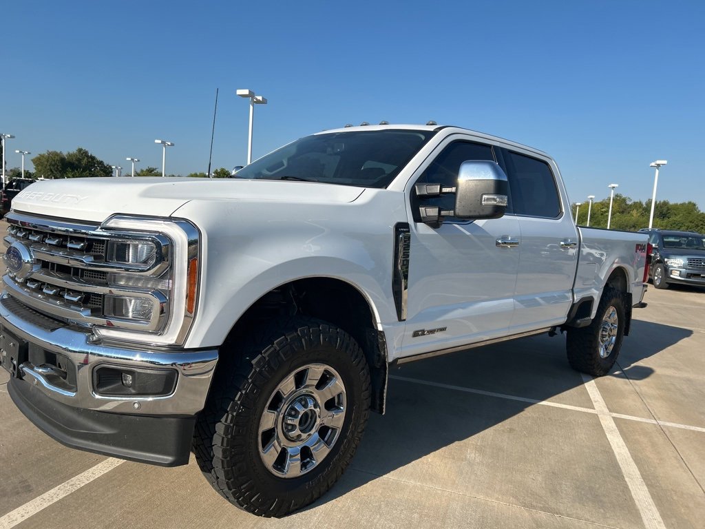 Used 2023 Ford F250 Lariat w/ Lariat Ultimate Package image 3