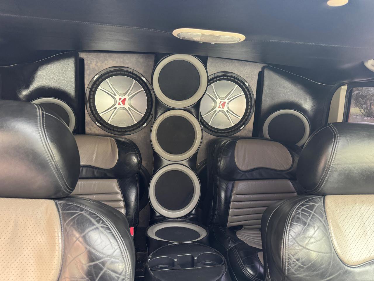 Used 2003 HUMMER H2 w/ Preferred Equipment Group image 33