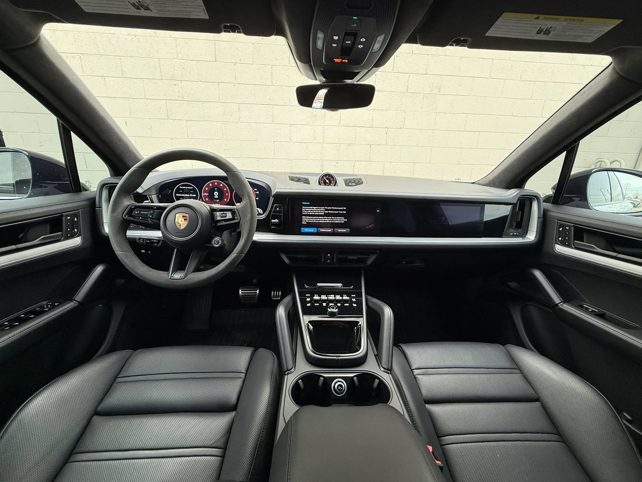 Used 2025 Porsche Cayenne S w/ Premium Package Plus image 26