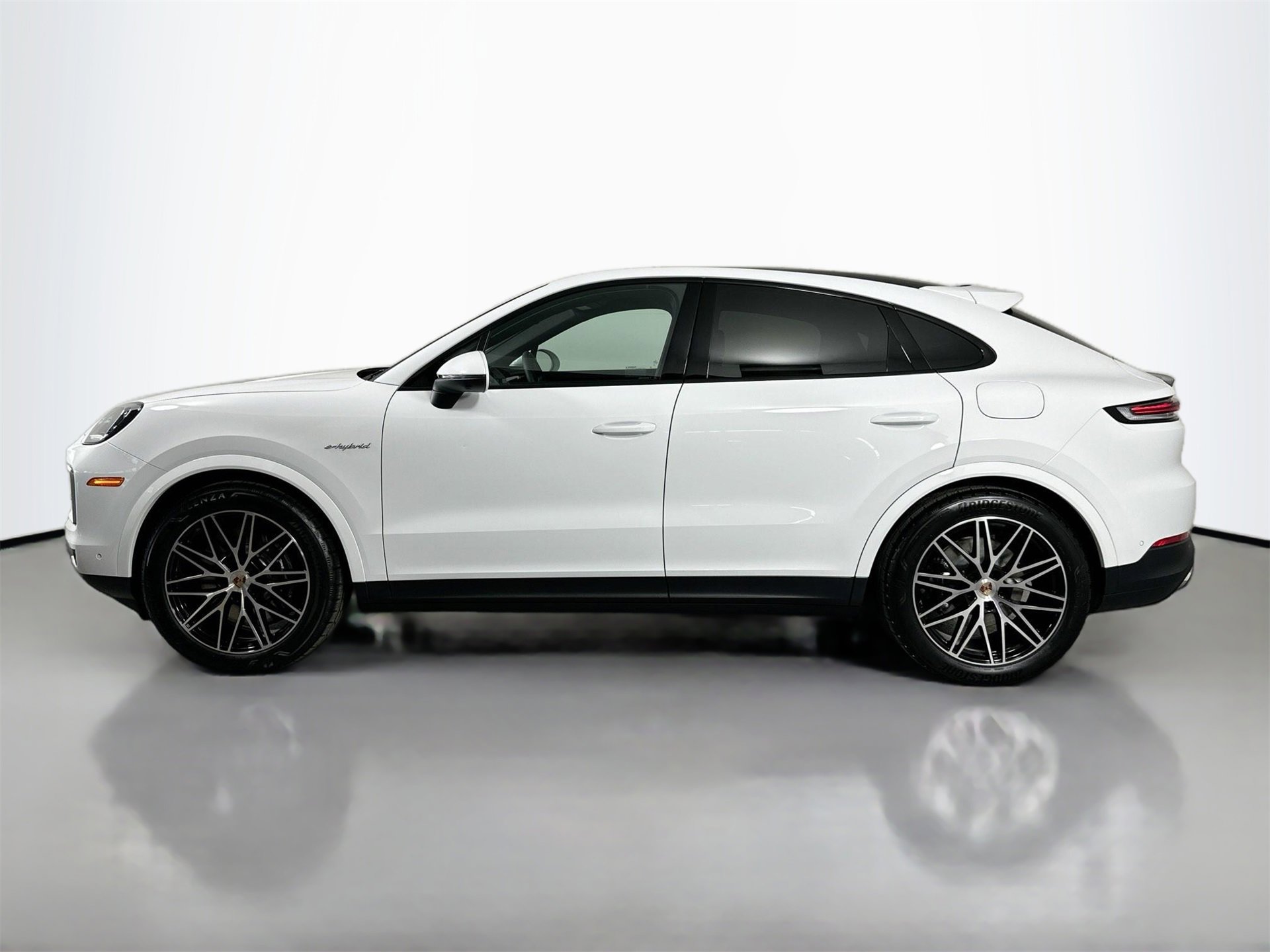 New 2026 Porsche Cayenne E-Hybrid Coupe image 2