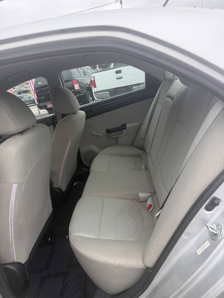 Used 2012 Kia Forte LX FWD image 12