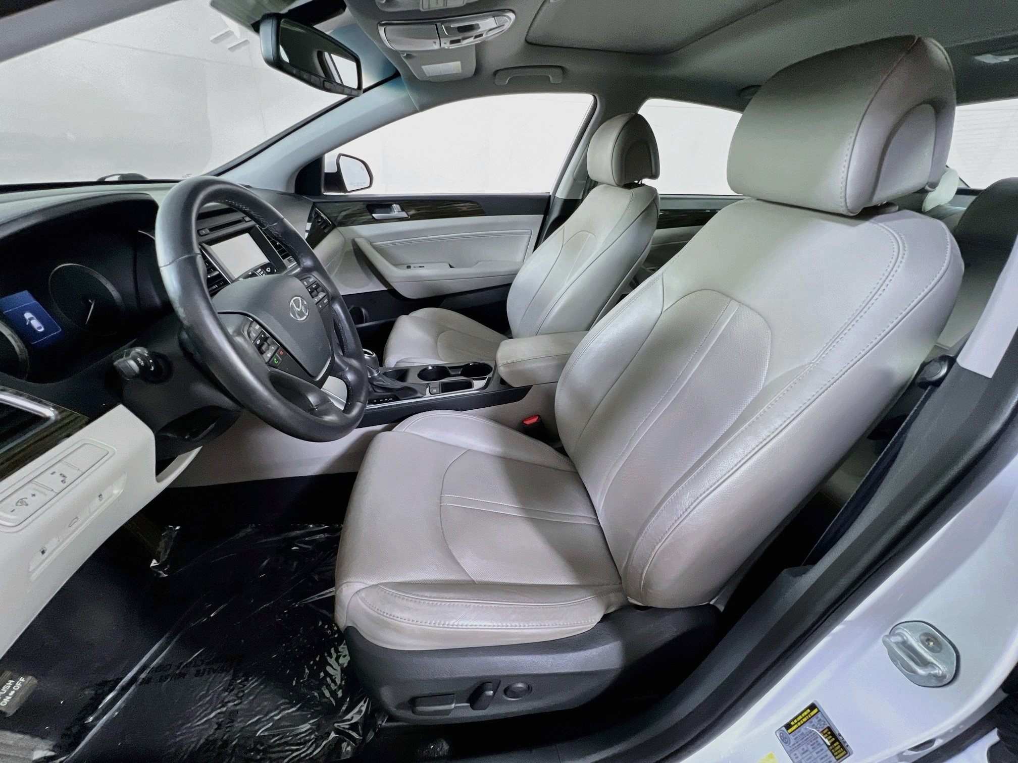 Used 2016 Hyundai Sonata Limited w/ Cargo Package FWD image 20