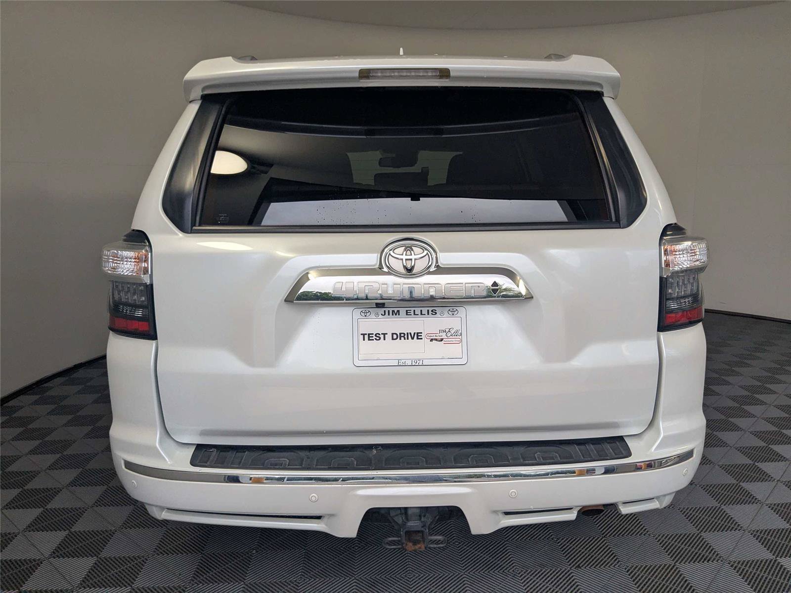 Used 2024 Toyota 4Runner Limited AWD/4WD image 7