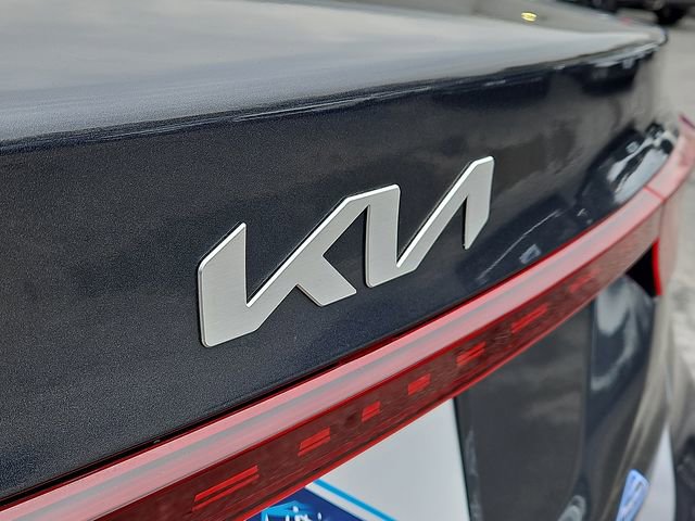 Used 2023 Kia Forte LXS image 29