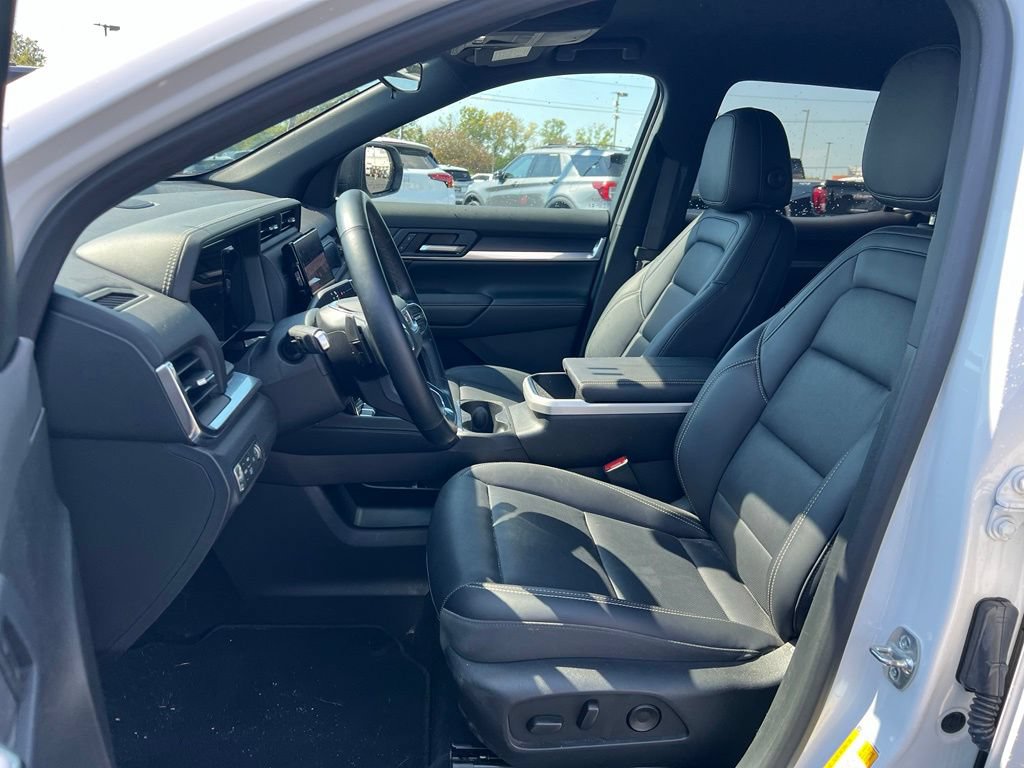 Used 2026 GMC Terrain Elevation w/ Elevation Premium Package AWD/4WD image 8