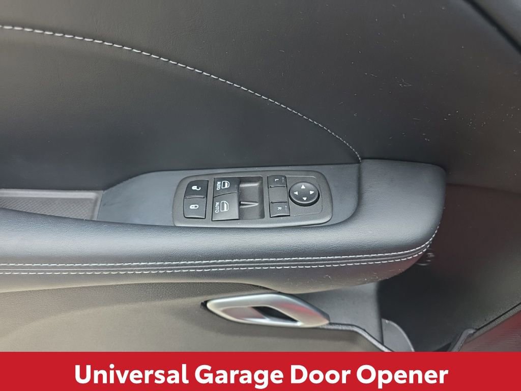 Used 2022 Dodge Challenger SXT w/ Plus Package image 21