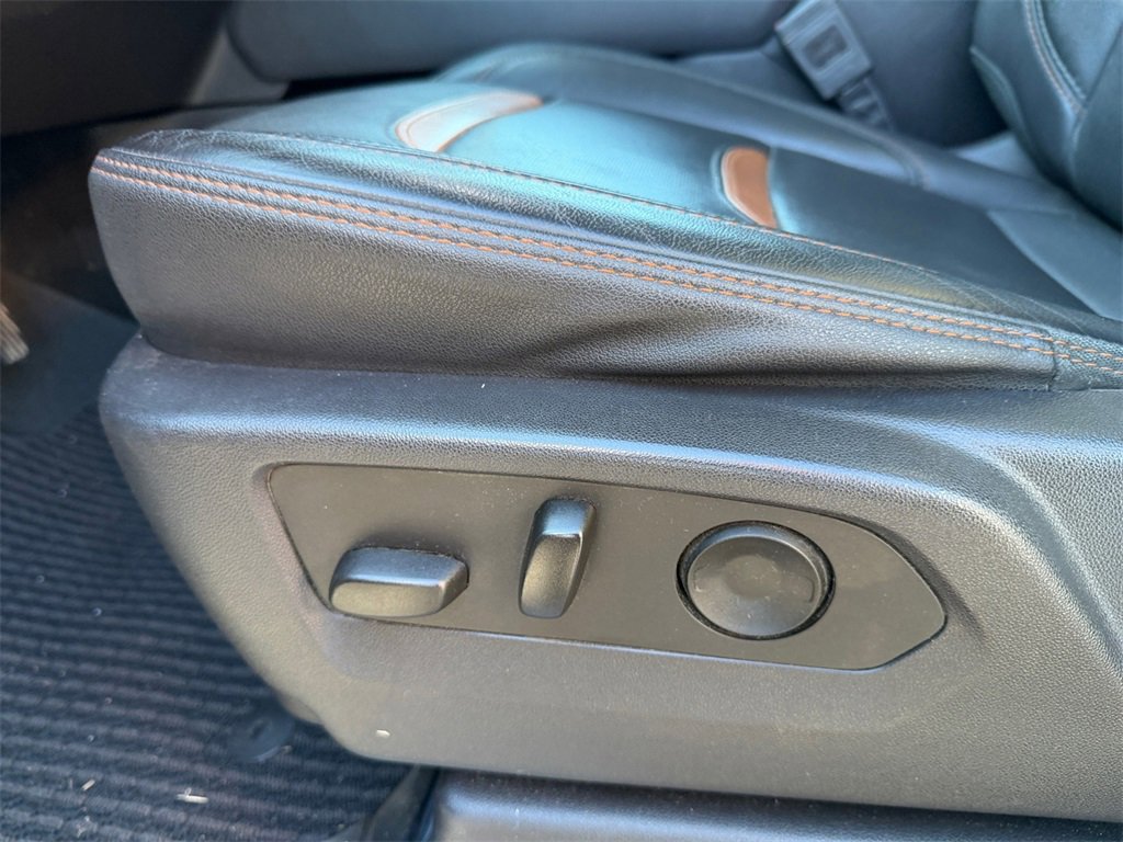 Used 2024 GMC Sierra 2500 AT4 w/ AT4 Preferred Package image 30