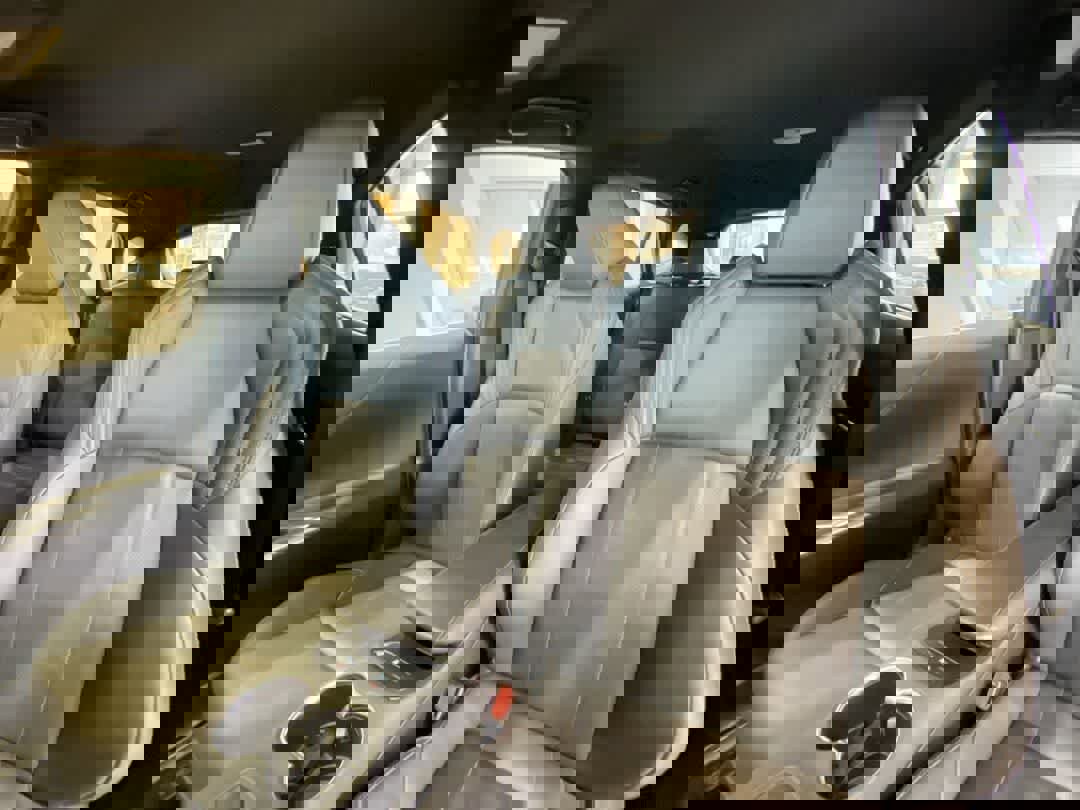 Used 2021 Toyota Venza XLE w/ Softex Package image 14