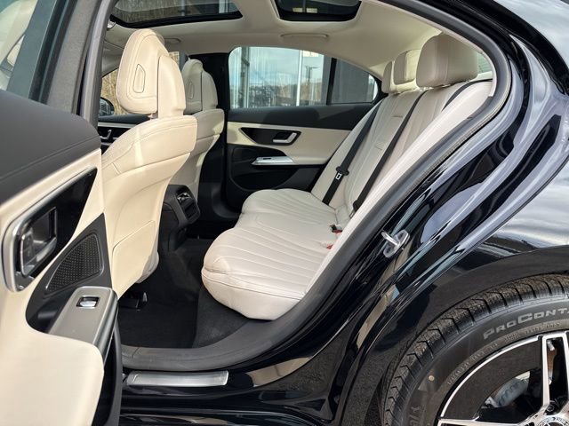 New 2026 Mercedes-Benz E 350 4MATIC Sedan image 21