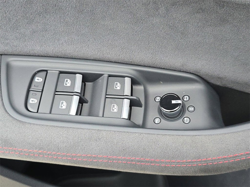 New 2025 Audi RS Q8 performance image 19