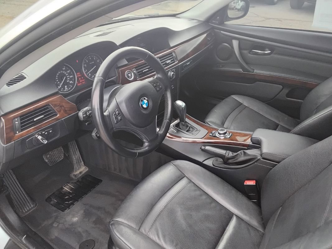 Used 2011 BMW 328i image 10