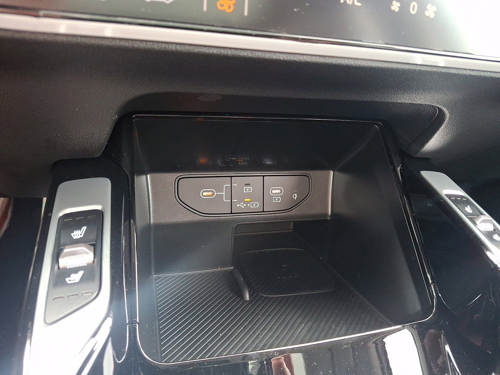 New 2026 Kia Sorento SX AWD/4WD image 16