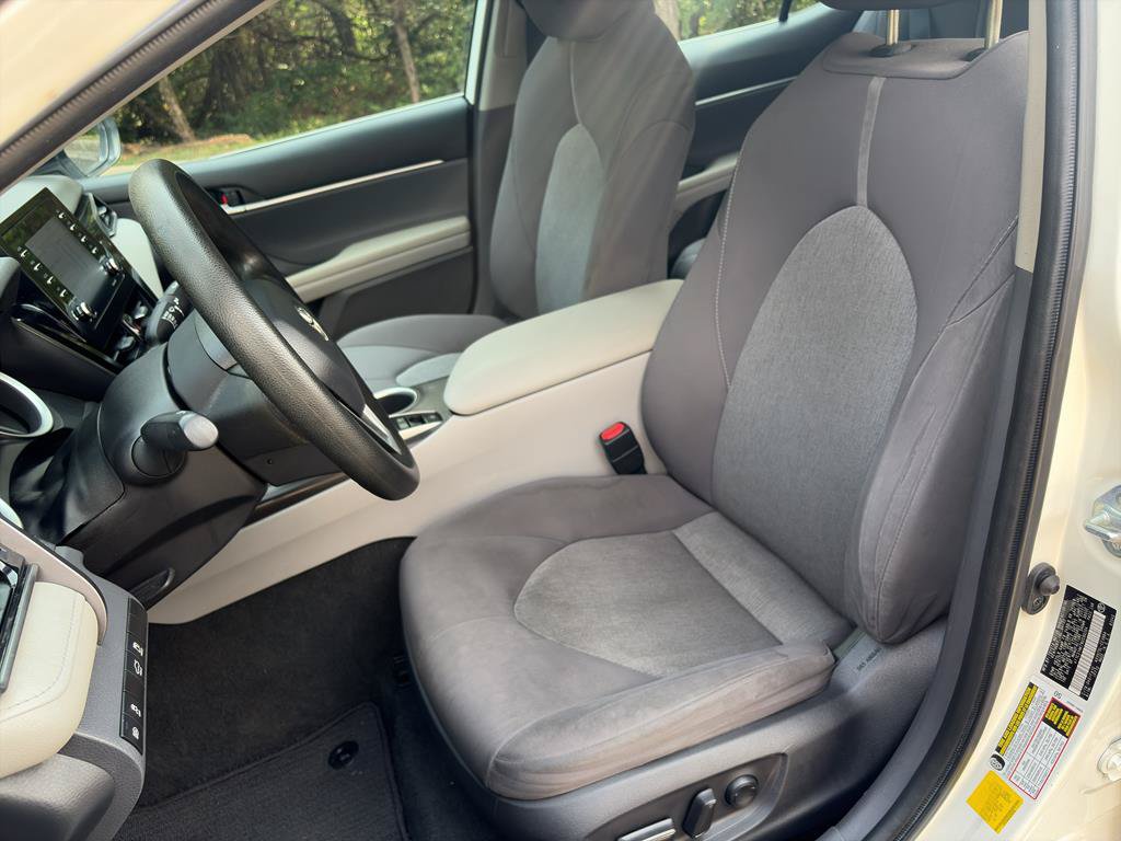 Used 2022 Toyota Camry LE FWD image 20